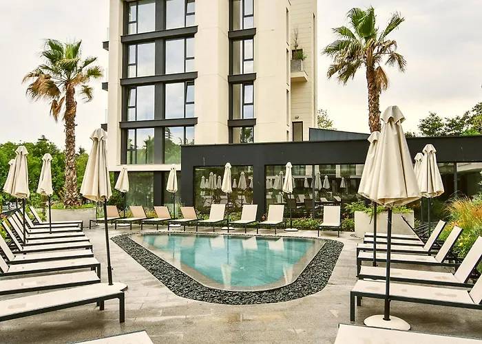 Sea Flats With Pool In Azur * Saints Constantine and Helena