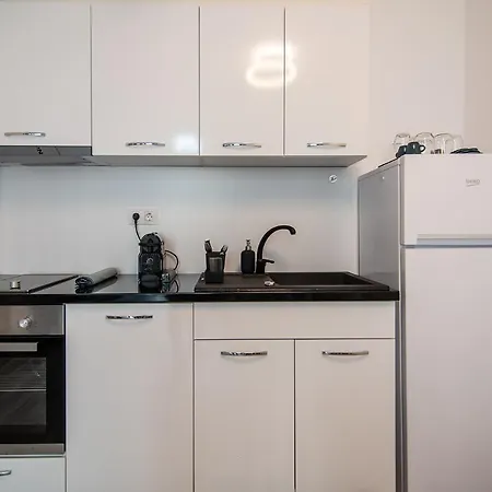 Apartament Sea Flats With Pool In Azur