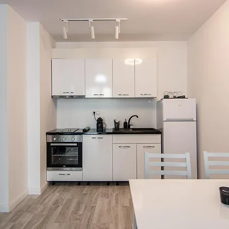 Sea Flats With Pool In Azur Apartament