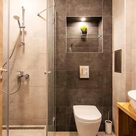 Sea Flats With Pool In Azur Sweti Konstantin i Sweta Elena