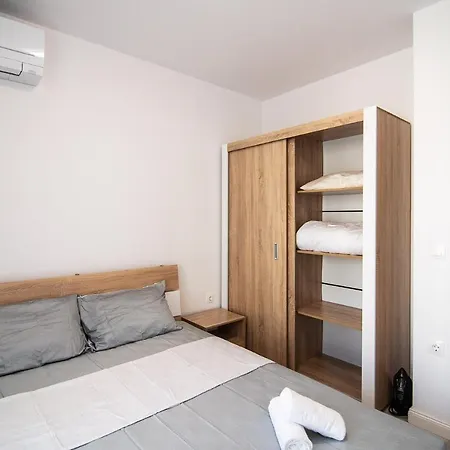 Sea Flats With Pool In Azur