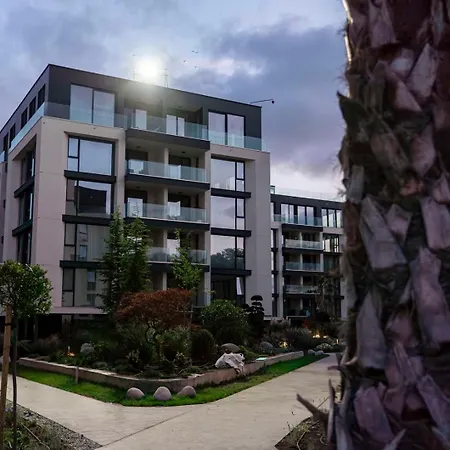 Apartament Sea Flats With Pool In Azur