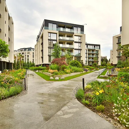 Sea Flats With Pool In Azur Apartament