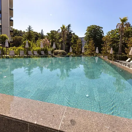 Sea Flats With Pool In Azur * Святые Константин и Елена
