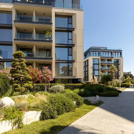 Апартаменты Sea Flats With Pool In Azur