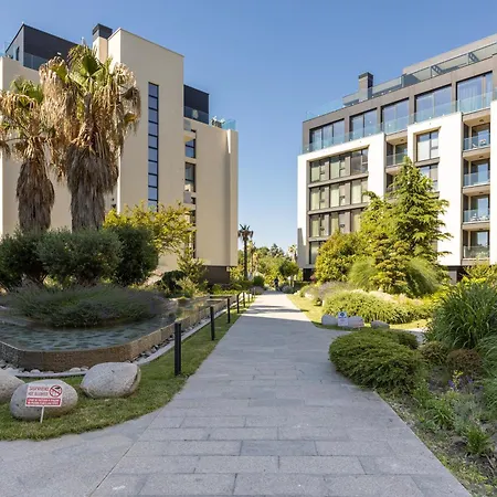 Sea Flats With Pool In Azur Святые Константин и Елена